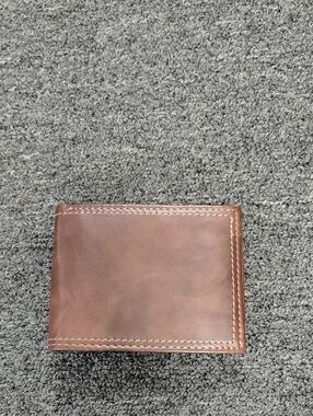 Dockers Brown Leather Bifold Card & Key Wallet